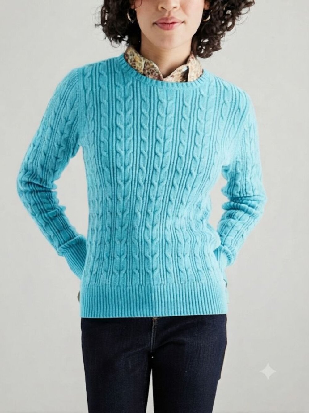 St. John's Bay Crew Neck Aqua Classic Cable Knit Sweater Pullover Size Medium